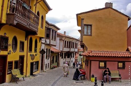 Uşak Ulubey Kanyonu - Kuladokya (Kula Evleri) Turu