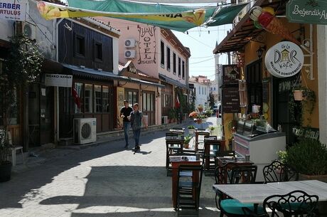 Alaçatı & Urla Turu (Yüzme Molalı)